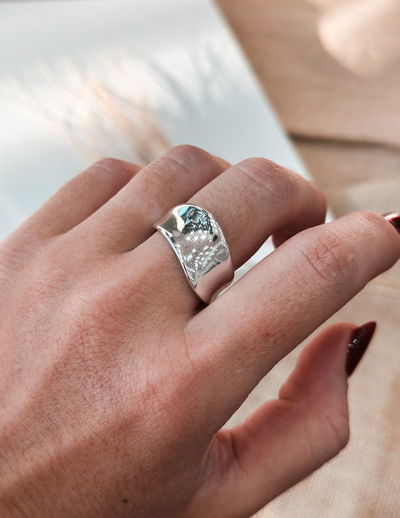 Anillo chapón plateado talle 9