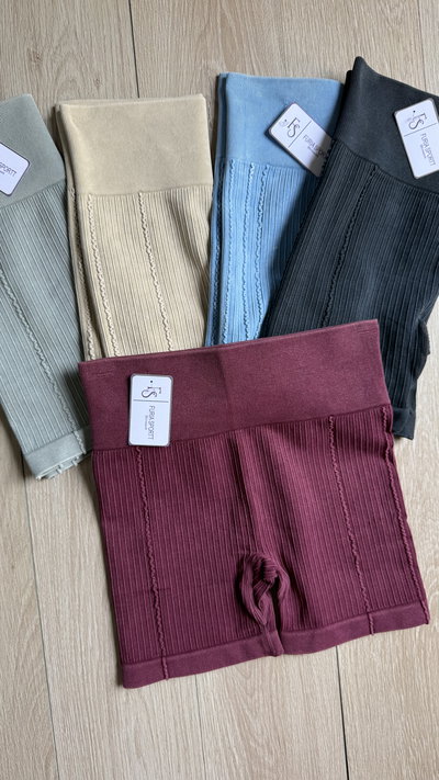 Short furia sin frunce 