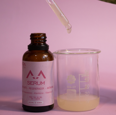 SÉRUM FACIAL ACUOSO - Vitamina C (10%), Pro Vitamina B5 (3%) & Ac. Hialurónico (2%)