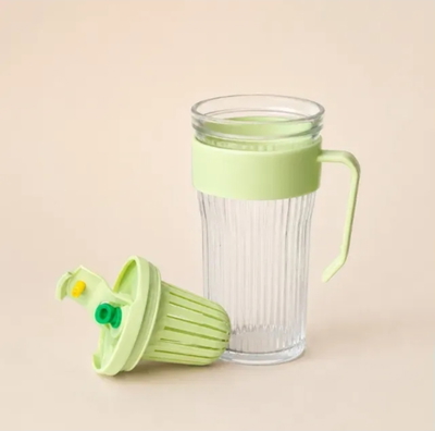 VASO EXPRIMIDOR, MANIJA, TAPA, SORBETE 550ML