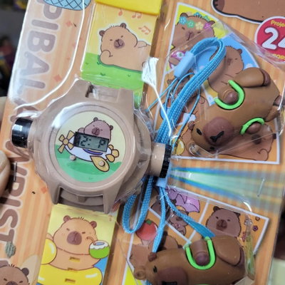 RELOJ PROYECTOR + MUÑECOS LLAVERO