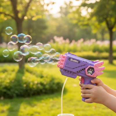 PISTOLA DE BURBUJAS KUROMI