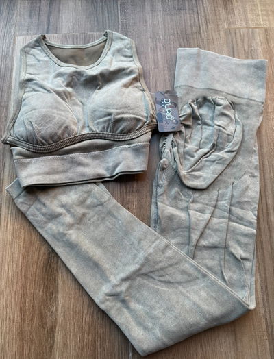 Conjunto 2 piezas top + calza L/XL (40/42)