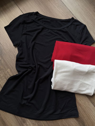 remera escote redondo modal rojo