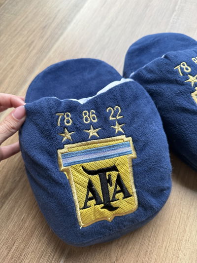 Pantuflas bordadas Afa azul