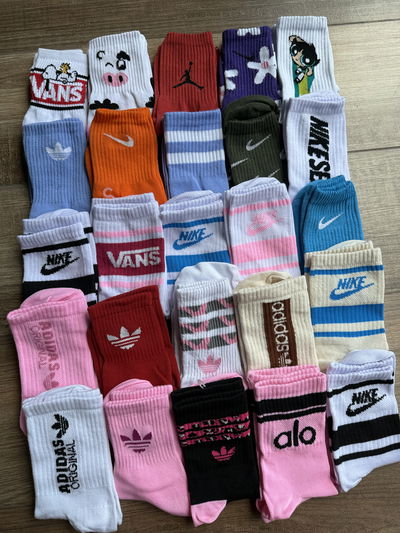 Pack x 12 Medias adulto caña 3/4 surtidas 