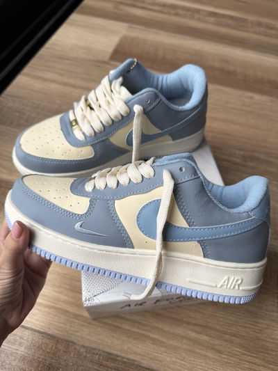 Zapatillas Air Force celeste