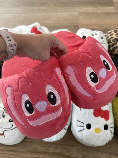 Pantuflas bordadas Angel Stich