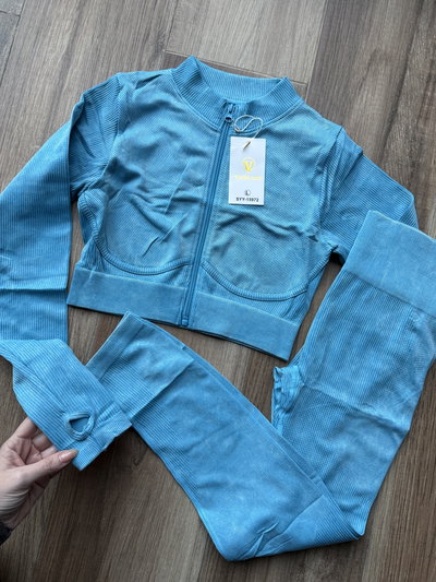Set Vicblack 2 piezas campera + calza SIN FRUNCE L (40/42)