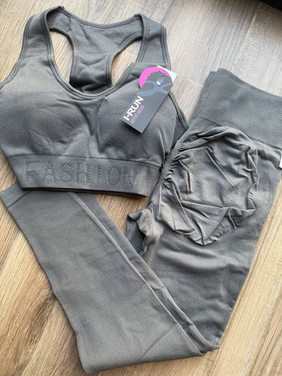 Top + Calza Irun FASHION gris L (42/44)