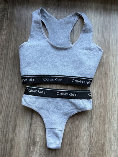 Conjunto top y less Calvin 90/95