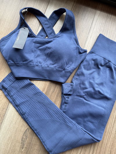 Top + Calza Irun 8052 L (42/44)