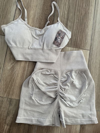 Conjunto Dlirio top + short Beige L/XL (42/44)