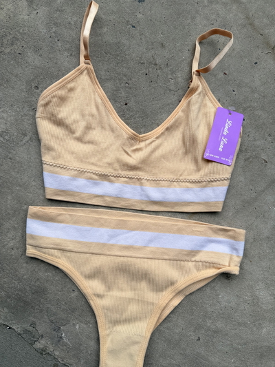 Conjunto Top + bombacha deportivo (85/90) 