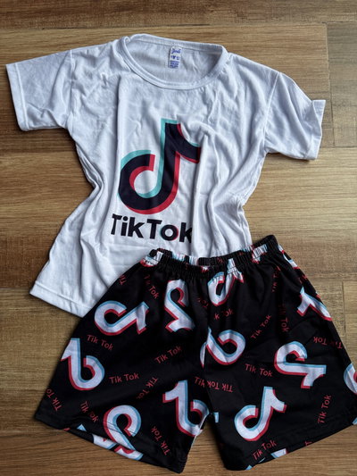 Pijama niños Tik Tok talle 6/8
