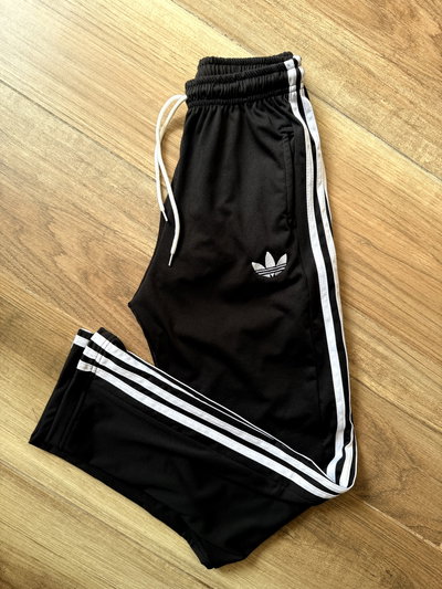 Jogger pantalón Adidas Frisado Recto S/M (36/38)