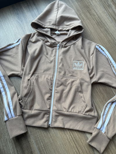 Campera adidas bordada S/M