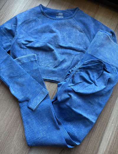 Conjunto 2 piezas crop top + calza L/XL (40/44)