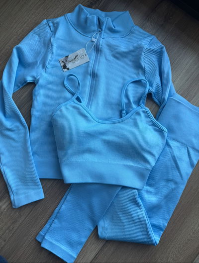 Conjunto 3 piezas con campera L/XL (42/44)