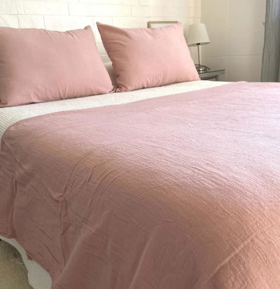 SET PIE DE CAMA Y FUNDAS 2½ - QUEEN SIZE | ROSA