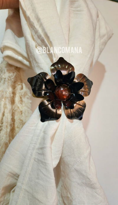 SUJETA CORTINAS | BROCHE 