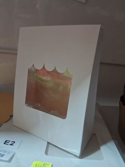 CAJA CON VISOR TIPO SOBRE 2x10 cm