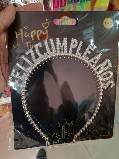 VINCHA FELIZ CUMPLEAÑOS PERLAS METALIZADA PLATEADA X 2 UNIDADES