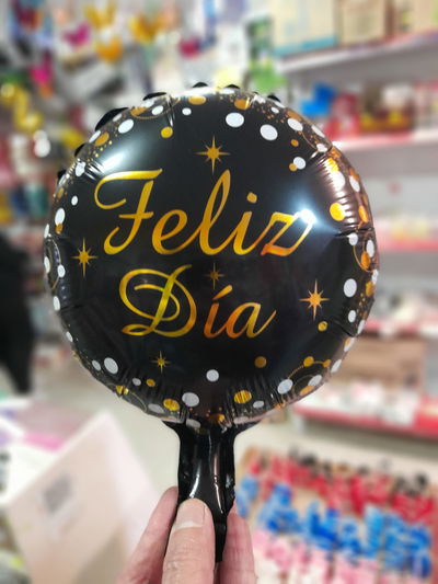 GLOBO METALIZADO "FELIZ DÍA" 10" PULGADAS