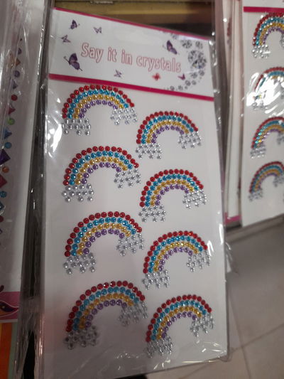 CRISTALES AUTOAHESIVOS PARA DECORACION ARCOIRIS 8PCS