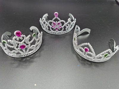 CORONA PRINCESA VARIOS MODELOS Y COLORES X 2 UNIDADES