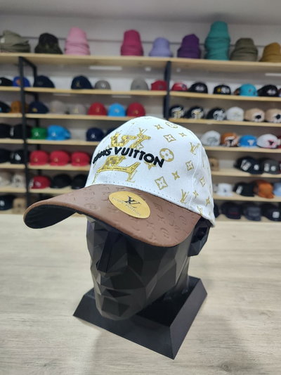 LV  