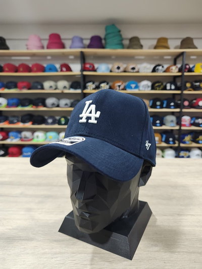 L.A 8 