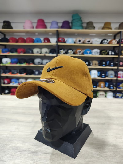 Nike dad 6 