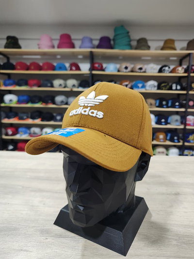 Adidas 6 