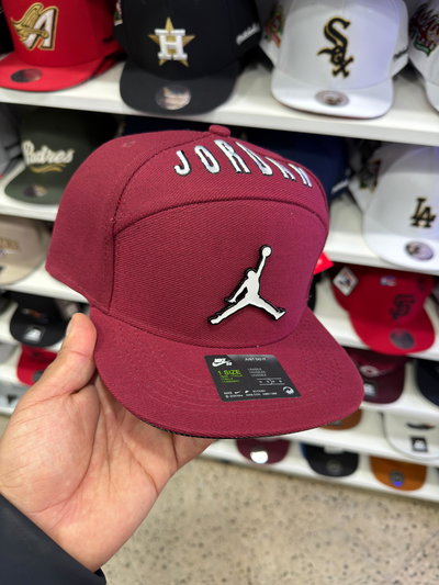 JORDAN 9 