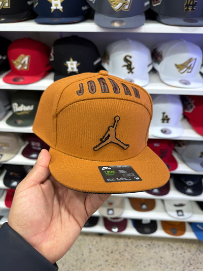 JORDAN 2 