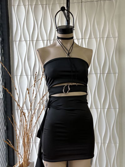 VESTIDO STRAPLESS/MICROFIBRA