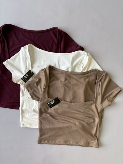 REMERA ESCOTE CUADRADO MODAL/SOFS