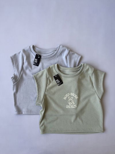 REMERA BORN 
