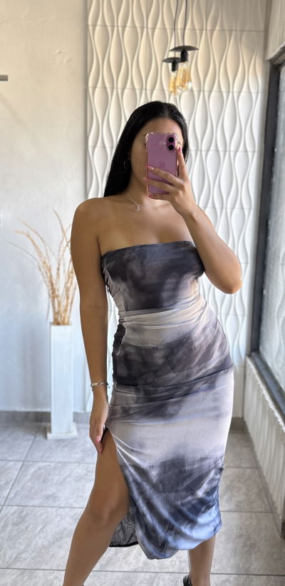 VESTIDO STRAPLESS/ TULL