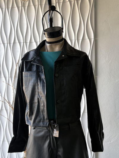 CHAQUETA CUERINA/ REPTIL