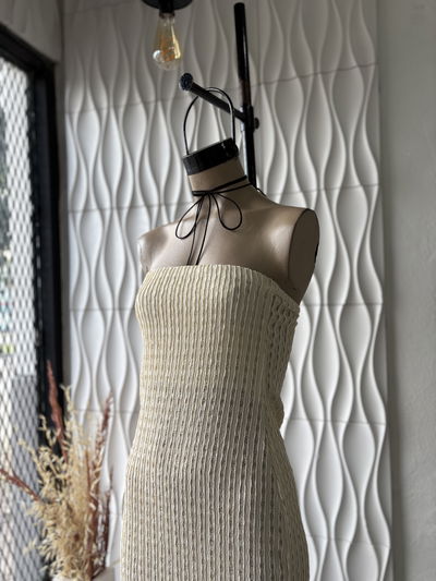 VESTIDO STRAPLESS/TEJIDO 