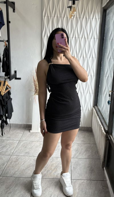VESTIDO UN HOMBRO/ HEBILLA