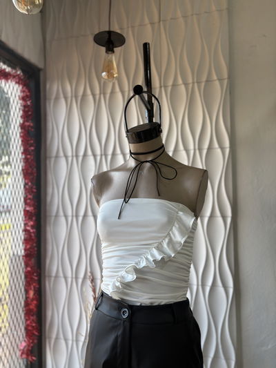 TOP STRAPLESS VOLADITO/ MICROFIBRA