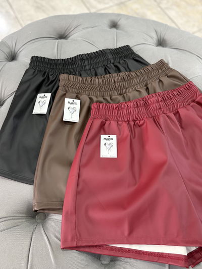 SHORT CUERINA/ ELÁSTICO