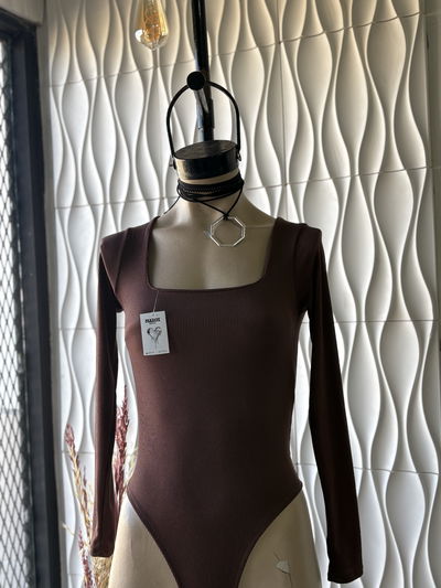 BODY ESCOTE CUADRADO/PORTO 