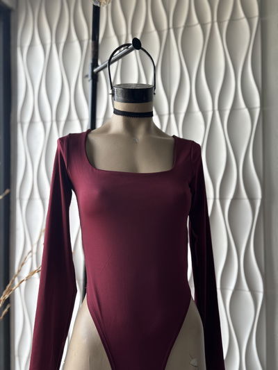 BODY ESCOTE CUADRADO/ MORLEY PORTO