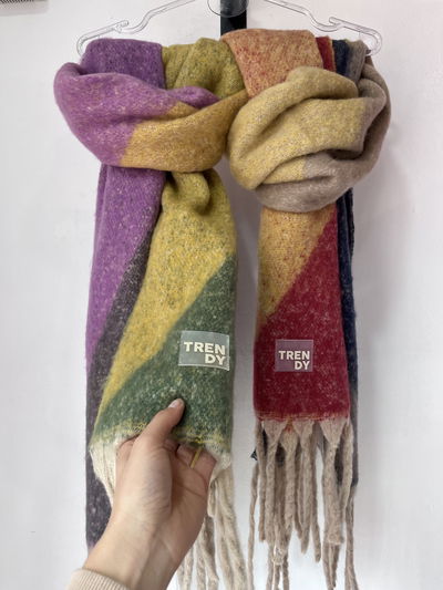 BUFANDONES DE LA MARCA TRENDY