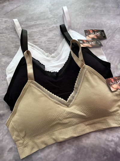 Corpiño de morley con tazas desmontables y broches en la espalda 