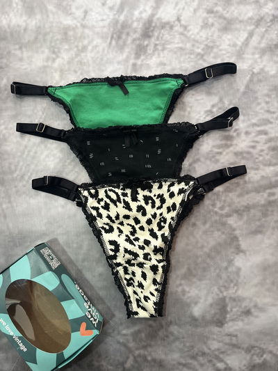 Pack x3 de less regulables de algodón y puntilla VINTAGE